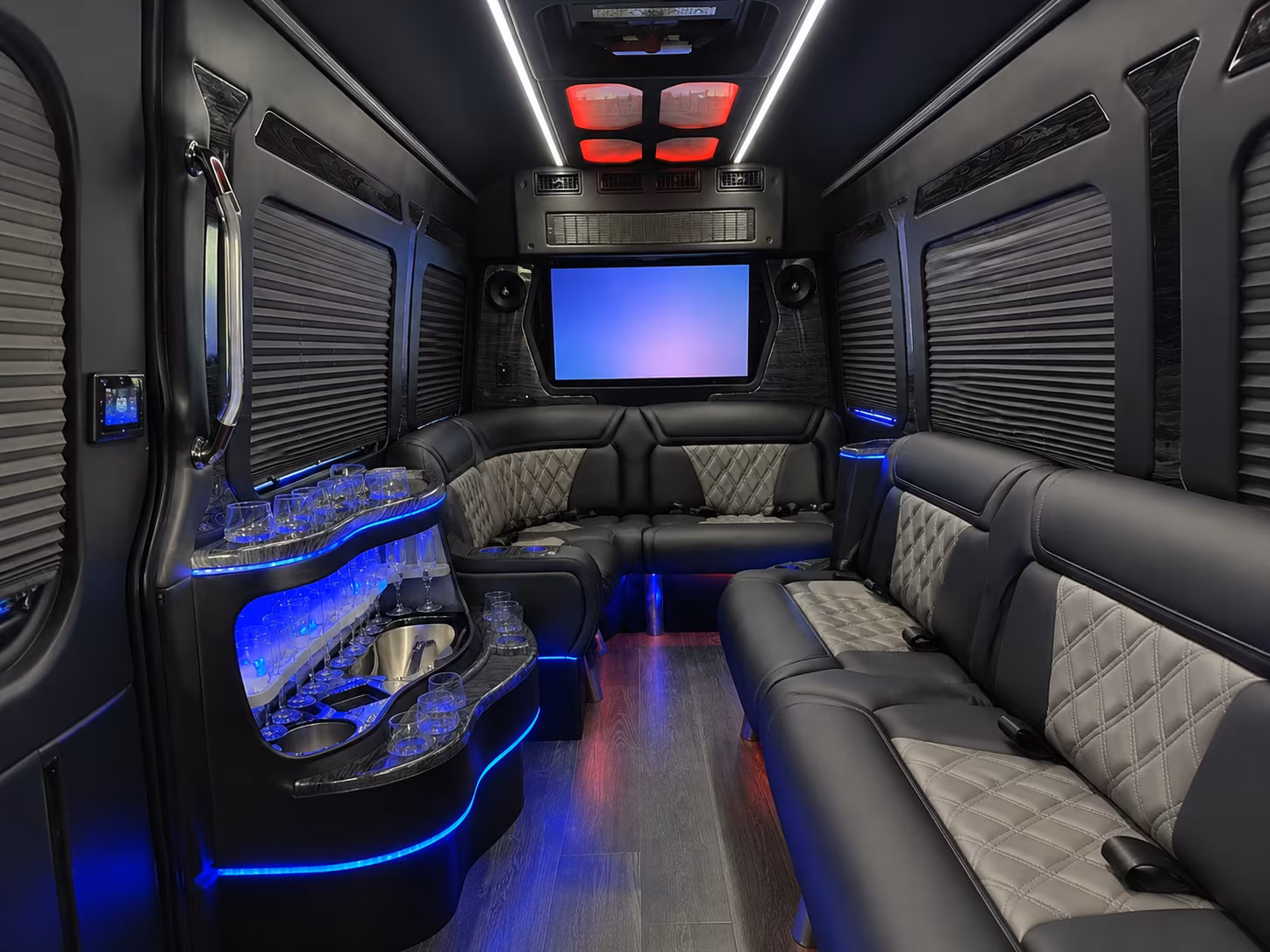 find the right bus for mishawaka amphitheatre and northern colorado shows