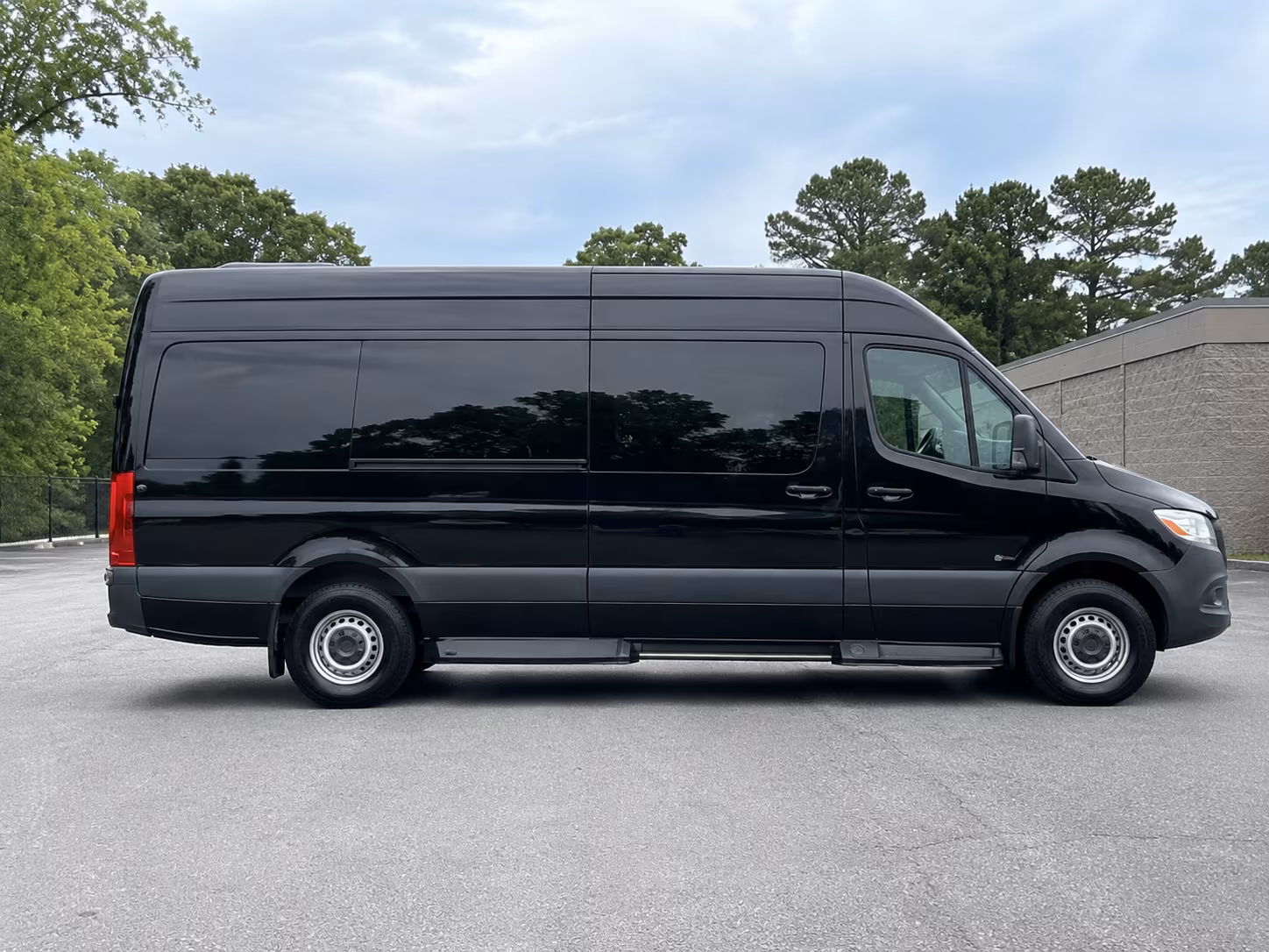 Longmont Wine Tour & Brewery Transportation