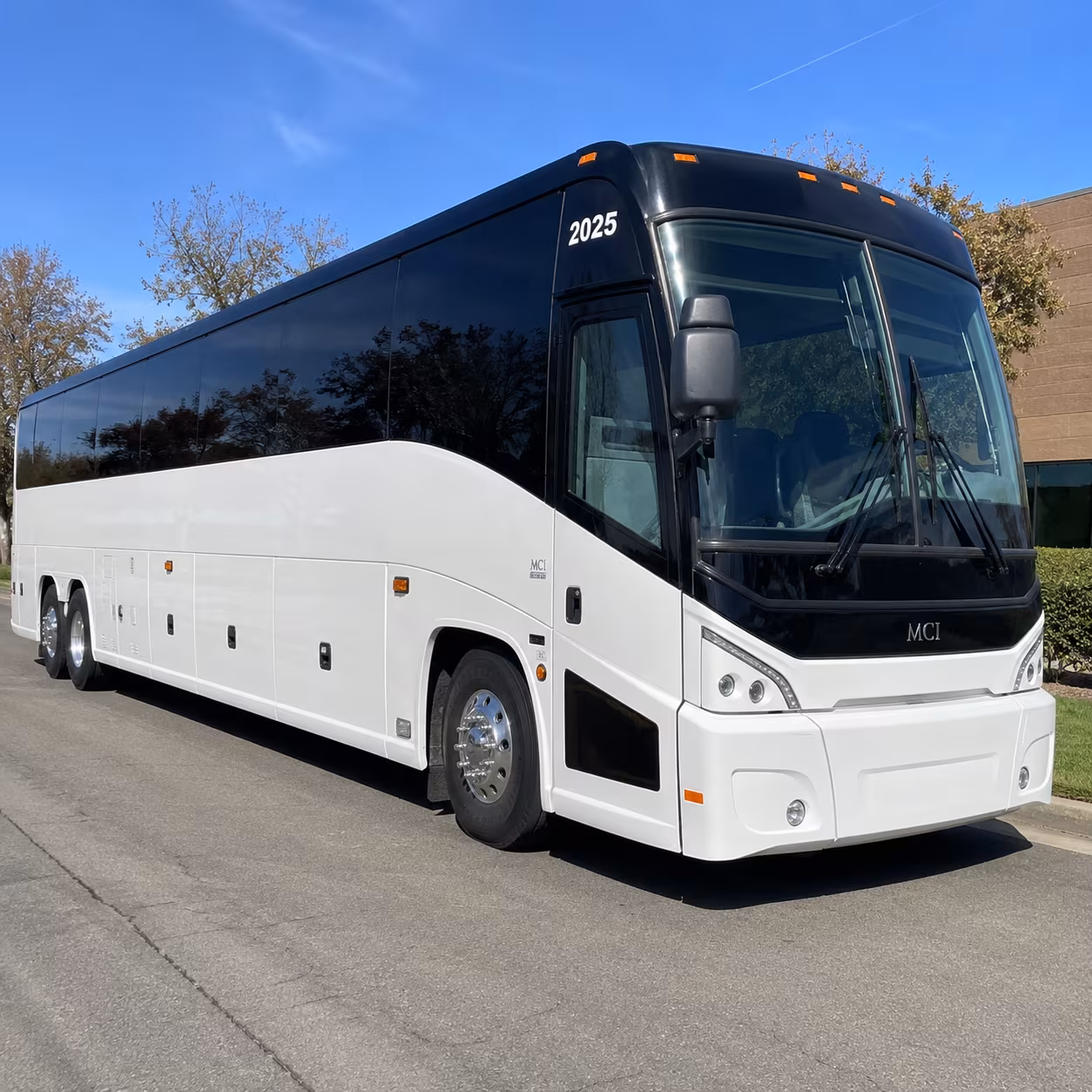 shuttle your team between longmont and boulder without the co 119 headache